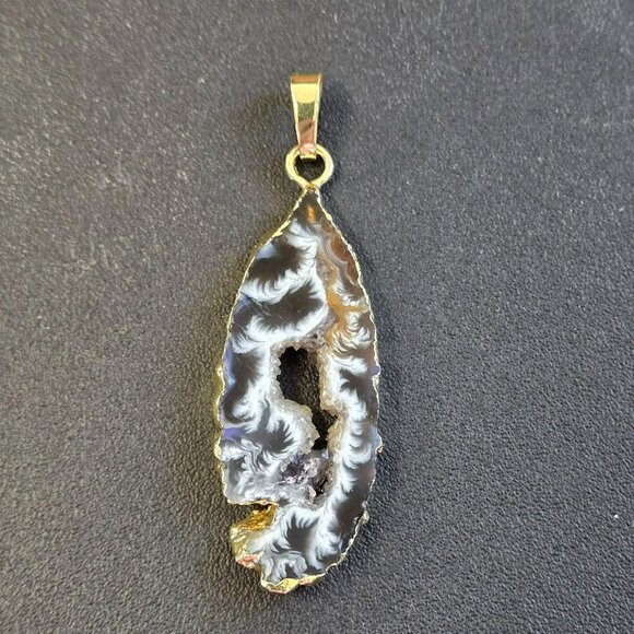 Natural Agate Druzy Slice Pendant Gold Trim Geode Stone Necklace Charm 2" - Picture 1 of 9